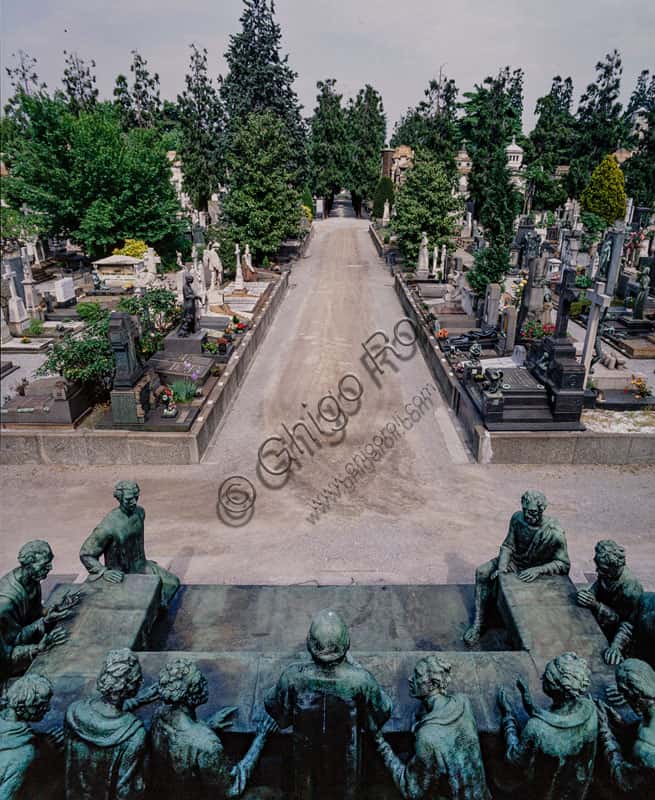 Campari Aedicule at the Monumental Cemetery in Milan: Funeral Monument Analysis