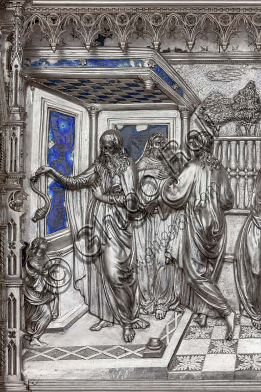 Annuncio a Zaccaria: Formella Rinascimentale di Bernardo Cennini a Firenze