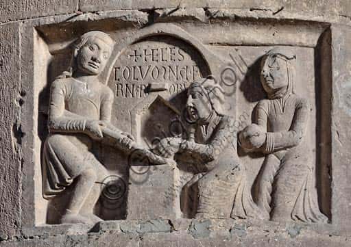 Formella dei Paratici: Simbologia del Lavoro nel Duomo di Piacenza