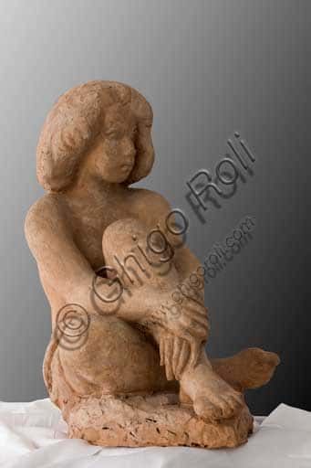 Ivo Soli, Ragazza seduta: Scultura in Terracotta Artistica