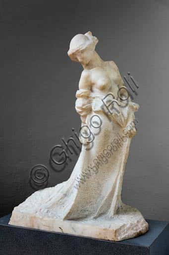 The Model: Marble Sculpture by Oreste Labò in Piacenza