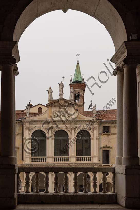 Palladian Basilica Loggia: Renaissance Architecture in Vicenza