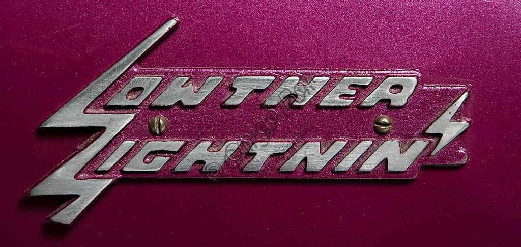 Lowther Lightnin' 1949: Raro Scooter d'Epoca con Motore Briggs & Stratton