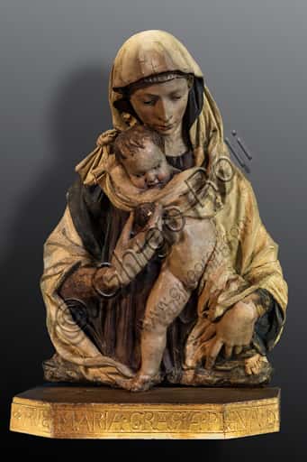 Madonna col Bambino detta della Mela: Scultura a Firenze (1420-1422)