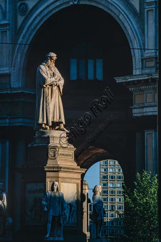Leonardo da Vinci Monument at Piazza della Scala in Milan