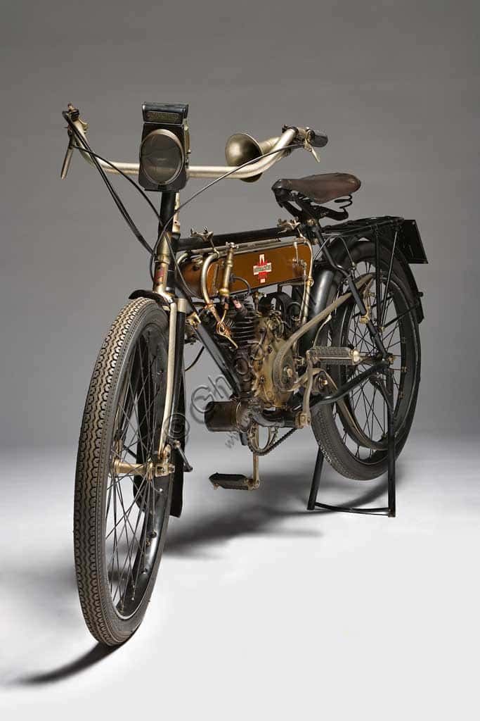 Motosacoche M5 1910: Vintage Motorcycle with 241.1cc Single-Cylinder Engine