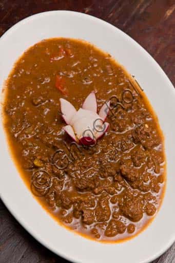 Oster ia La Carrozza: 'Piccola' Horse Meat Recipe, Piacenza Speciality