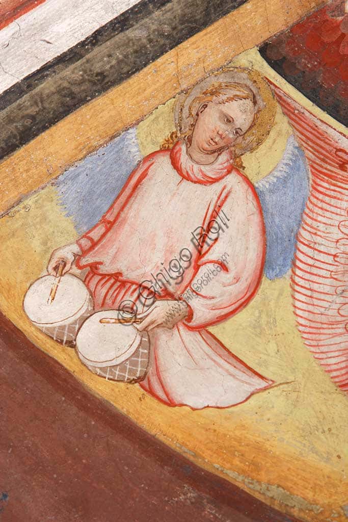 Angelo Musicante con Tamburi: Analisi dell'Affresco nella Cappella Contrari