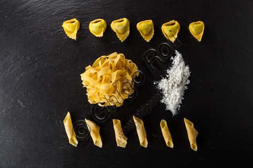 Pasta Fresca all'Uovo: Tagliatelle, Tortelloni e Garganelli Artigianali
