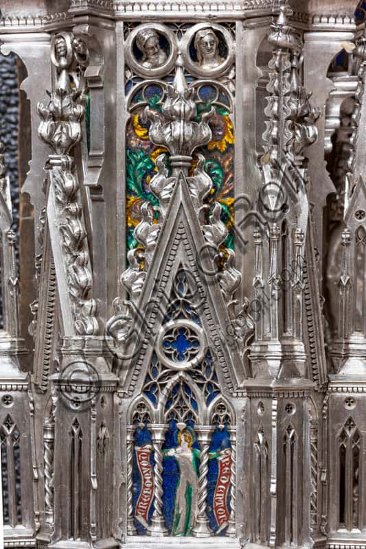 Placchetta Smaltata con Sibilla, Altare Argento Opera del Duomo Firenze