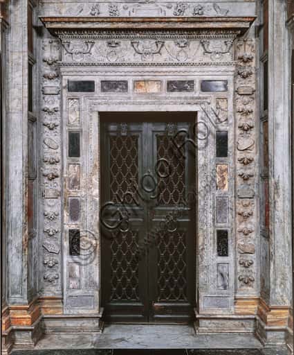 Portale Marmoreo Piccolomini: Cancellata in Bronzo di Toniolo nel Duomo
