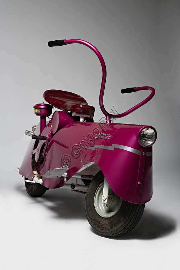 Lowther Lightnin' 1949: Raro Scooter con Motore Briggs & Stratton