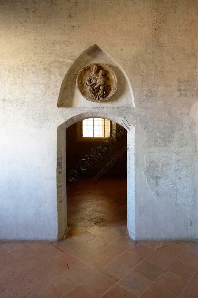 Rocca di Vignola: il Tondo della Madonna dell'Umiltà nella Cappella Contrari