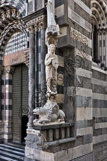 The Knife Grinder Sculpture: Medieval Sundial of Genoa Cathedral