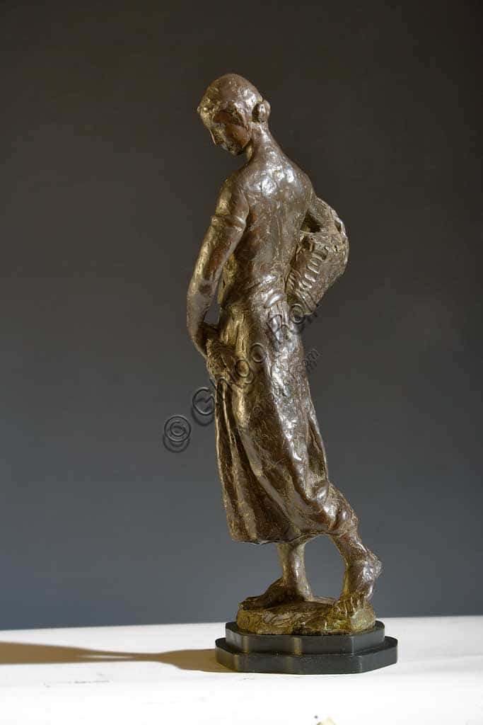 'The Greengrocer' by Giuseppe Graziosi: Italian Bronze Statue