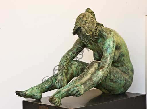 Scultura di Donna Nuda nel Cortile Maqueda del Palazzo dei Normanni