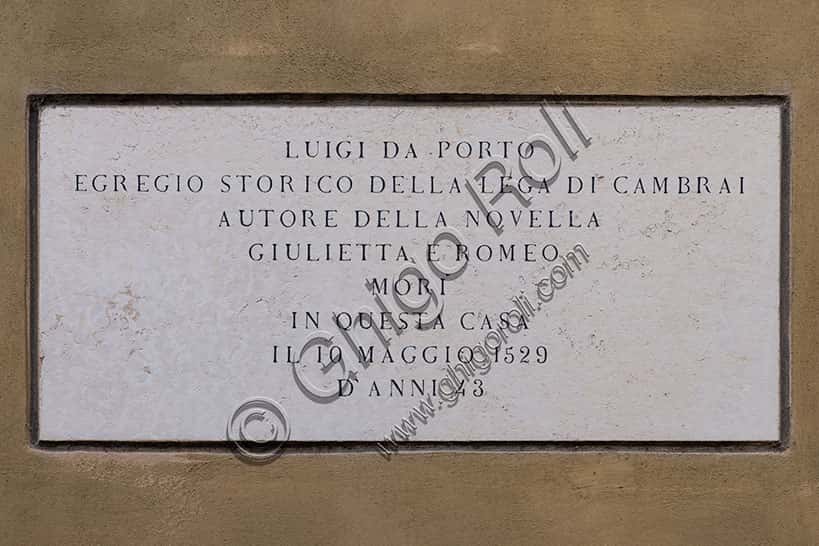 Bronze plaque dedicated to Luigi da Porto in Vicenza