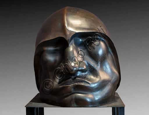 "Head of Mussolini" Bronze by Giandante X at the Masone Labyrinth