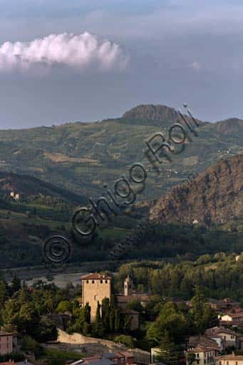 The Medieval Tower House of Bobbio: Architecture in the Trebbia Valley