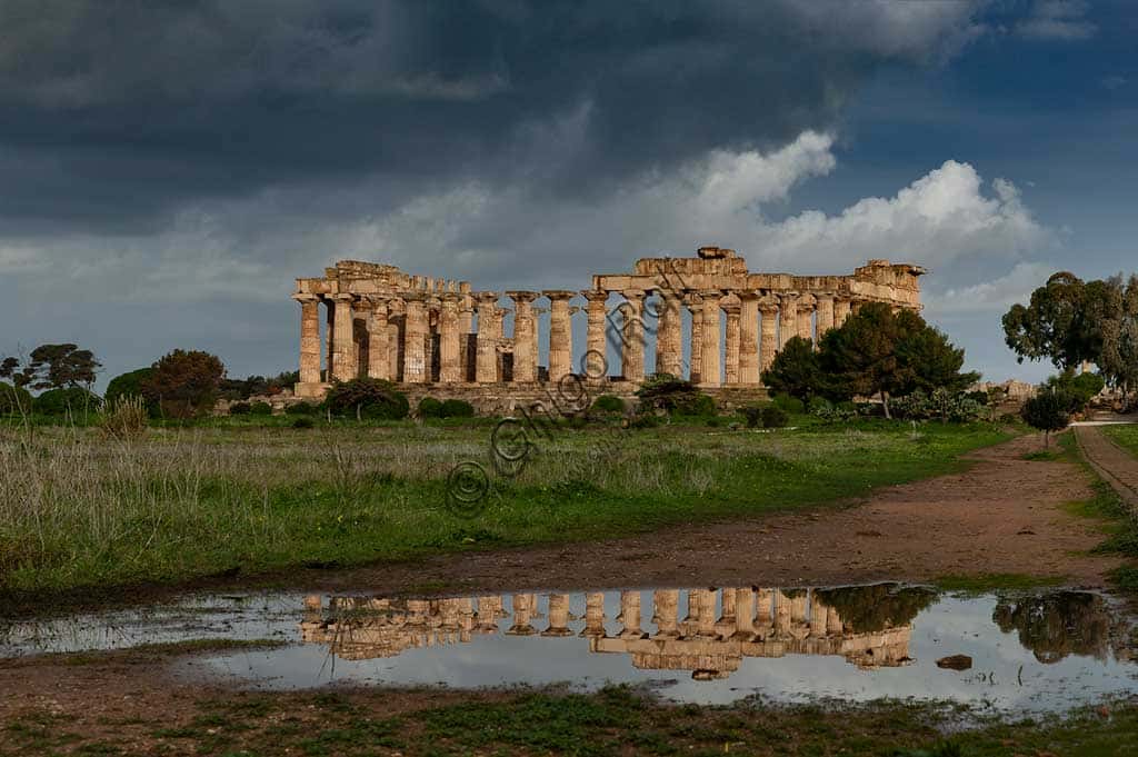 Temple E at Selinunte: View of the Temple of Hera in the Archaeological Park