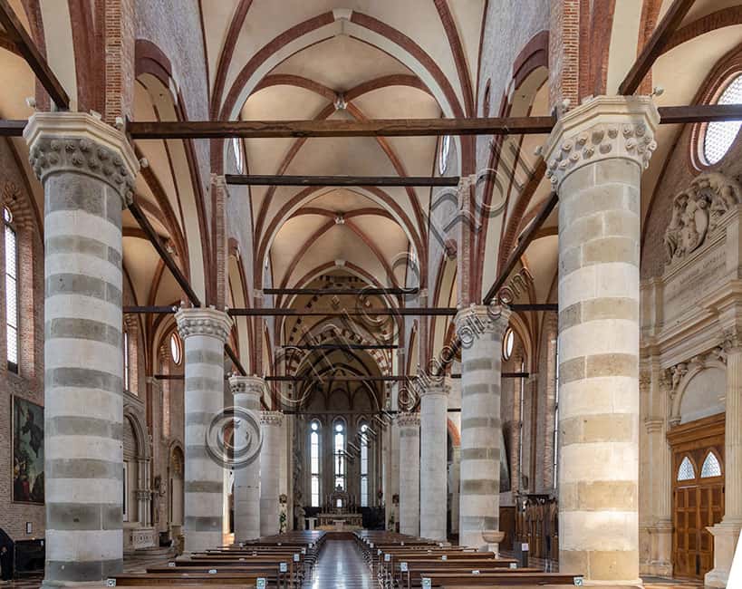 Interior of St. Lawrence Church in Vicenza: Architecture and Art