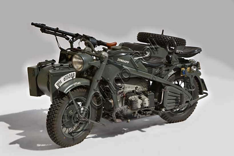 Zündapp KS 1942: Sidecar Militare Storico Restaurato