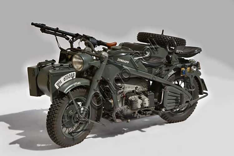 Zündapp KS 1942: Sidecar Militare Storico Restaurato