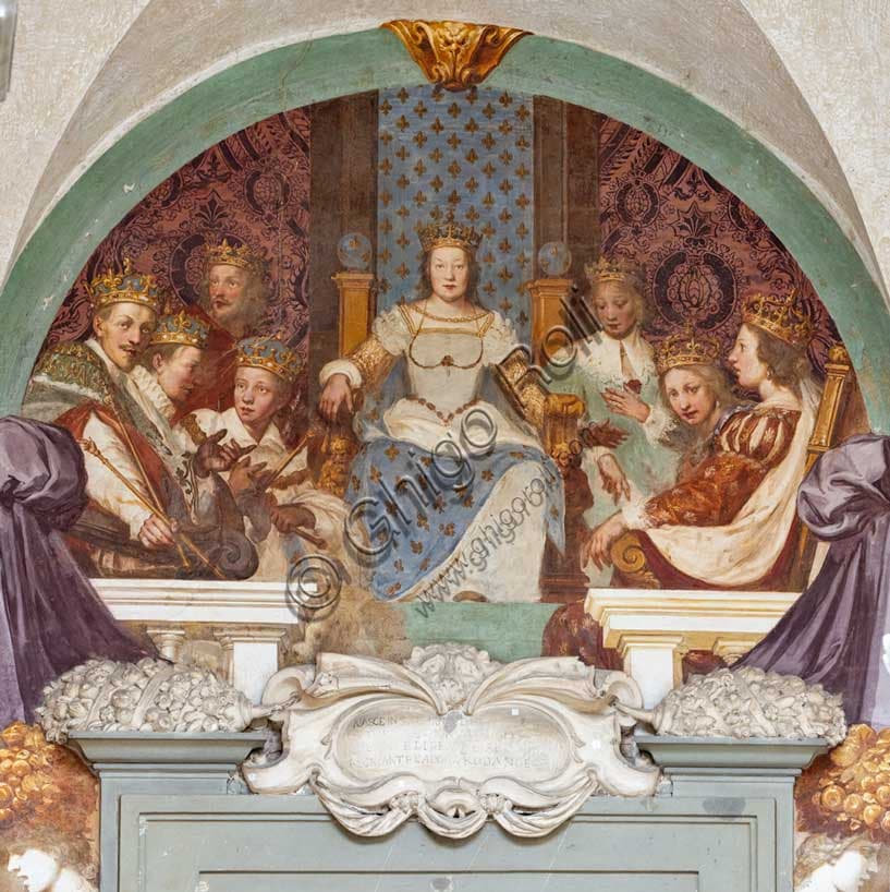 Dettaglio dell'affresco 'Caterina de' Medici con i figli' del Volterrano nel cortile di Villa La Petraia a Firenze