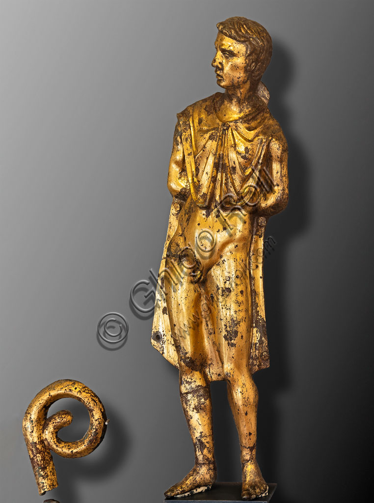 Applique bronzo dorato prigioniero romano, Capitolium Brescia, Museo Santa Giulia Unesco