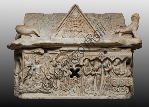 Arca delle reliquie di San Giovanni Battista, scultura gotica del XIII secolo nella Cattedrale di San Lorenzo a Genova