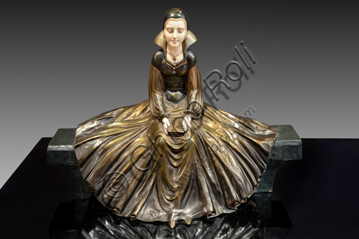 Statuina crisoelefantina Ballerina di Demetre Chiparus, bronzo e avorio, Collezione Franco Maria Ricci, Labirinto della Masone Fontanellato