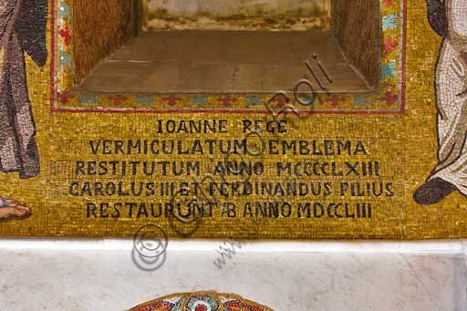 Dettaglio mosaico iscrizione restauro 1753, Cappella Palatina, Palazzo dei Normanni, Palermo
