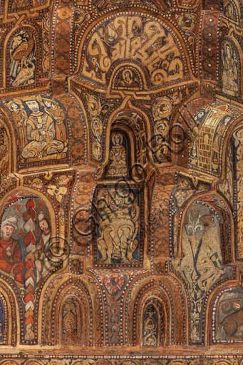 Dettaglio pitture soffitto muqarnas Cappella Palatina Palermo, figurazioni umane e iscrizioni cufiche 1143