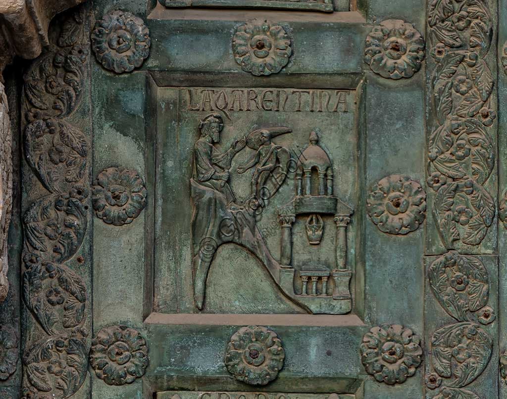 Dettaglio della formella 'La Tentazione di Cristo', Porta di Bonanno Pisano, Duomo di Monreale, Palermo