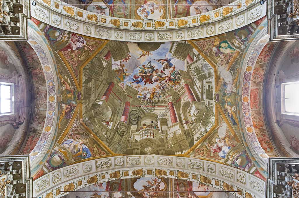 Finta cupola affrescata da Andrea Pozzo con apoteosi di San Francesco Saverio, Chiesa della Missione Mondovì