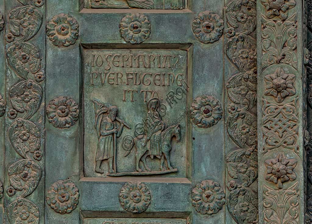 Dettaglio formella bronzo Fuga in Egitto, Porta Bonanno Pisano, Duomo Monreale Palermo