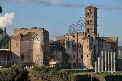 Veduta del Foro Romano, Roma, con abside del Tempio di Venere e Roma e campanile della Chiesa di S. Francesca Romana