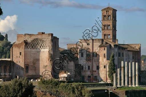 Veduta del Foro Romano, Roma, con abside del Tempio di Venere e Roma e campanile della Chiesa di S. Francesca Romana