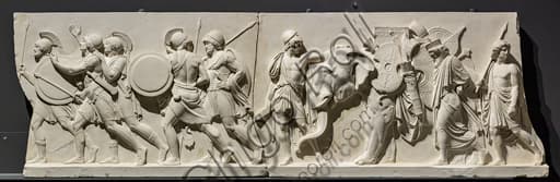 Dettaglio del fregio L'ingresso di Alessandro Magno in Babilonia di Bertel Thorvaldsen che raffigura i soldati macedoni con il bottino