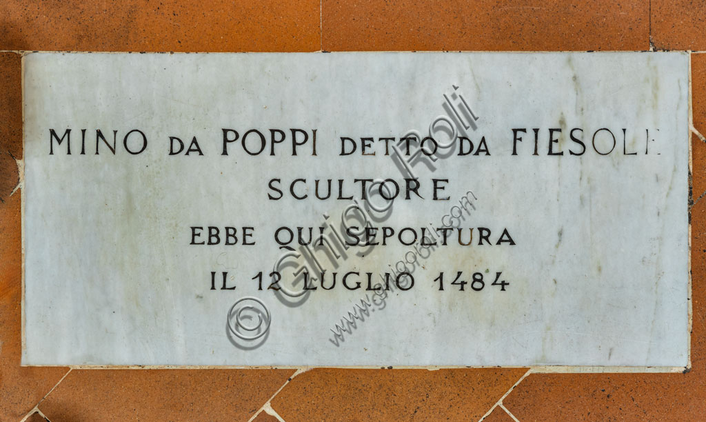 Lapide sepolcrale dello scultore Mino da Fiesole nella Chiesa di Sant'Ambrogio a Firenze
