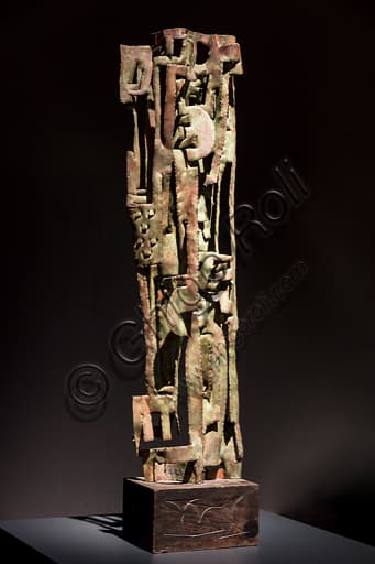 Scultura in rame Motivo Verticale di Mirko Basaldella, Museo Novecento Firenze
