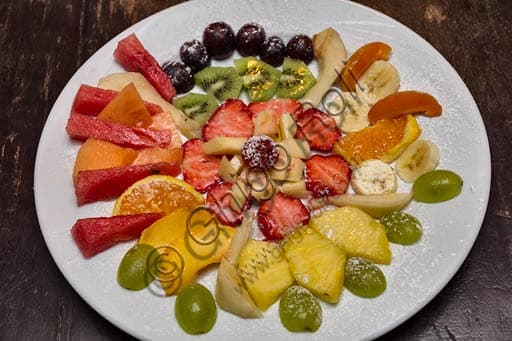 Macedonia di frutta fresca servita all'Osteria La Carrozza di Piacenza