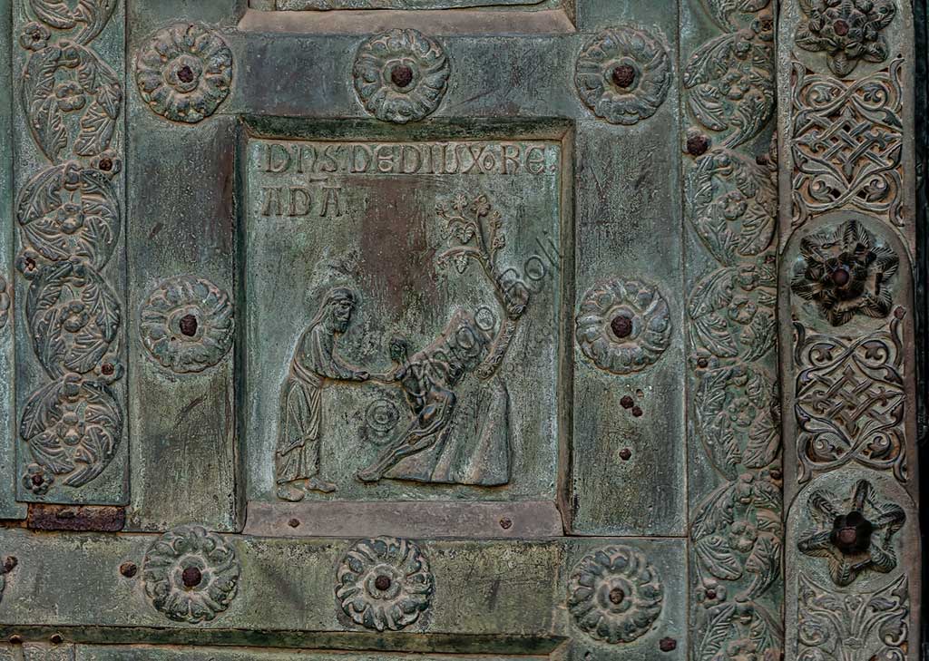 Formella bronzea della Creazione di Eva, Porta di Bonanno Pisano, Duomo di Monreale