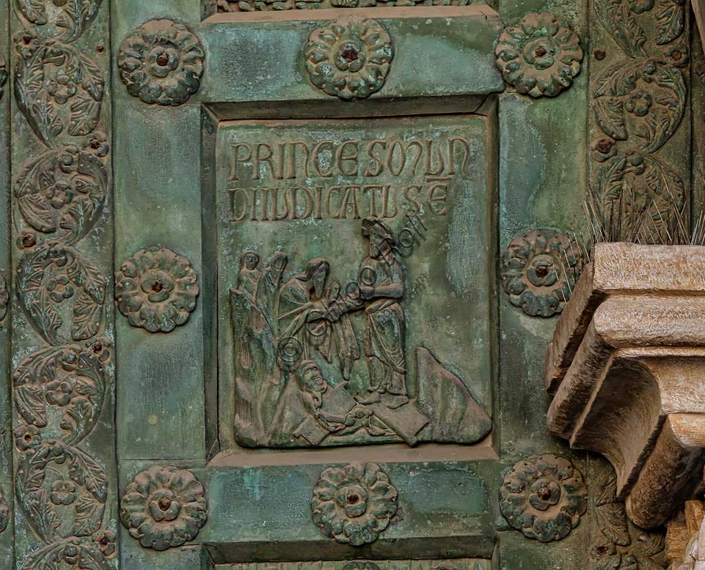 Dettaglio della formella bronzea della Discesa al Limbo sulla Porta di Bonanno Pisano, Duomo di Monreale