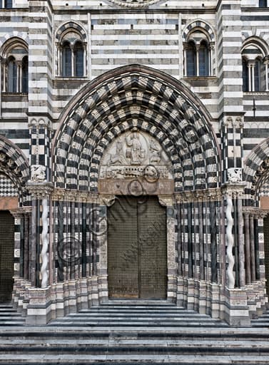 Portale maggiore della facciata ovest del Duomo di Genova, Cattedrale di San Lorenzo
