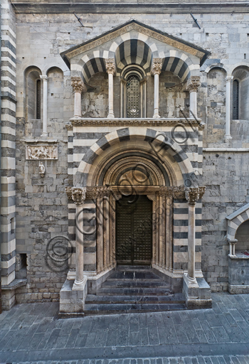 Portale romanico di San Gottardo, Duomo di Genova, scultura architettonica 1155-1160