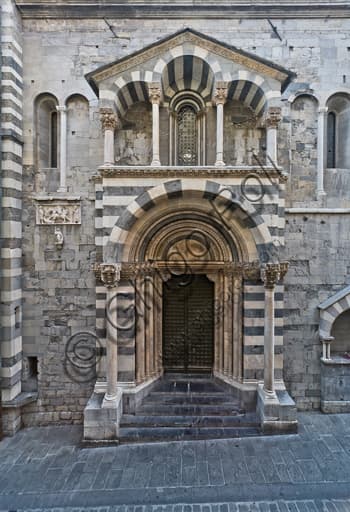 Portale romanico di San Gottardo, Duomo di Genova, scultura architettonica 1155-1160