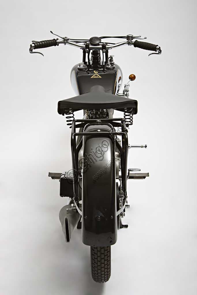 Fully restored vintage MAS 109 L 175 cc motorcycle from 1932, single-cylinder engine and 3-speed transmission