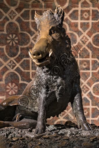 Scultura in bronzo del Porcellino di Pietro Tacca a Firenze, Italia