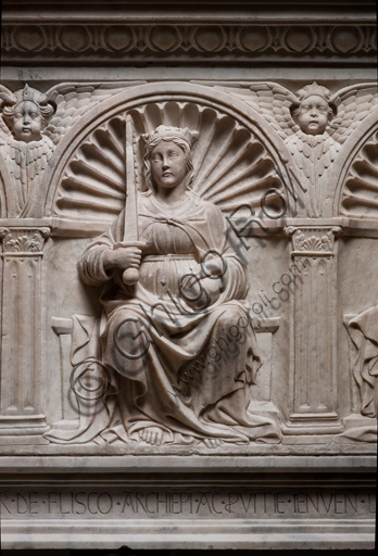 Scultura marmorea Della Giustizia di Giovanni Gagini, 1461, Cappella De Marini, Duomo di Genova